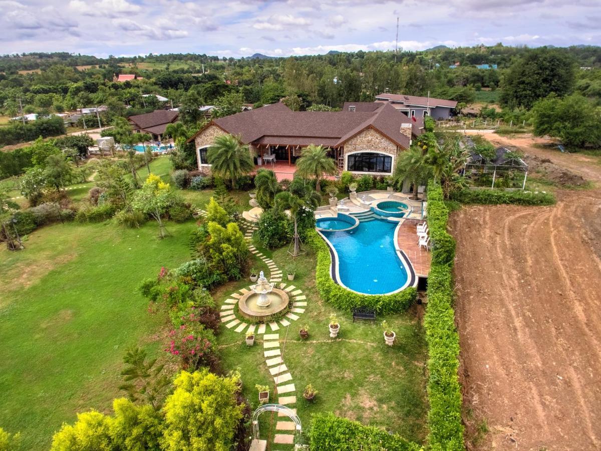 Chateau De Prim Khao Yai Ban Sap Phlu Exterior photo